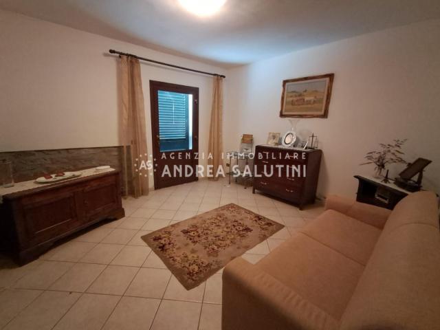 Quadrilocale con terrazzo, Buti la croce