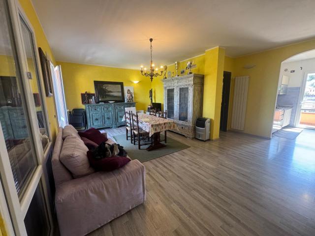 Quadrilocale con terrazzo in localita le case, Scarlino
