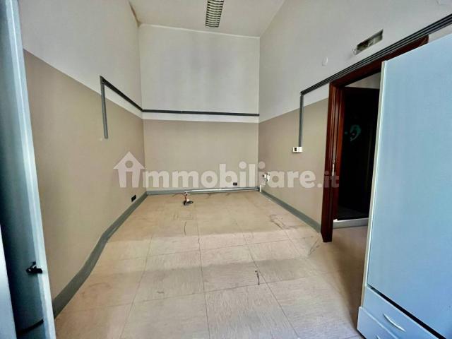 Quadrilocale corso Meridionale 6, Vasto, Napoli