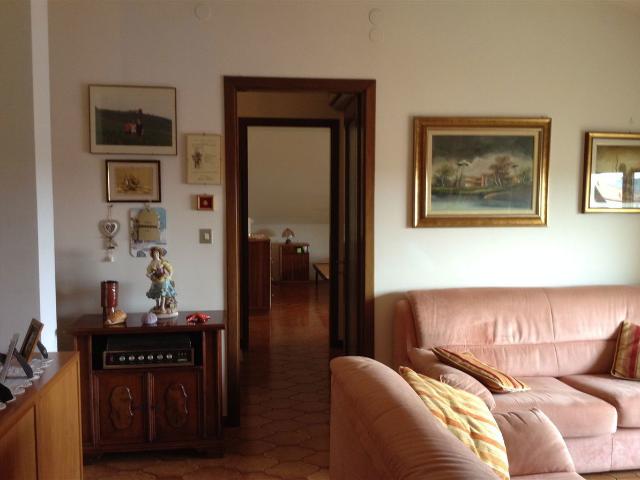 Quadrilocale arredato in affitto a Adria