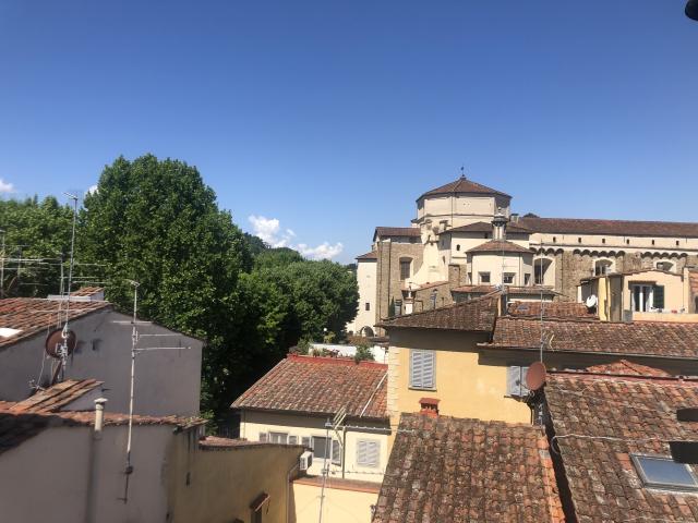 Quadrilocale arredato in affitto in via dei serragli, Firenze