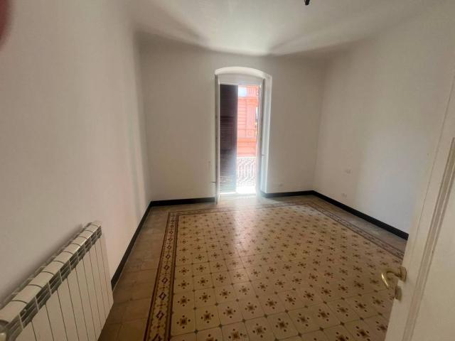 Quadrilocale buono stato, secondo piano, Centro Storico, La Spezia