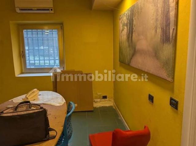 Quadrilocale buono stato, seminterrato, Centro Storico, Modena