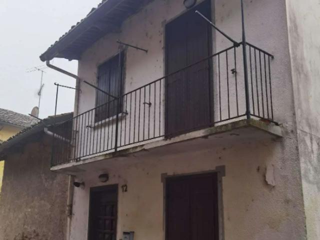 Quadrilocale da ristrutturare a Lauriano