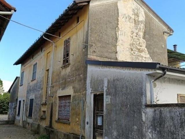 Quadrilocale da ristrutturare a Rosasco