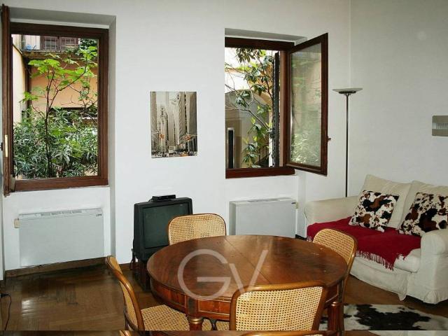 Quadrilocale in affitto a Milano via San Maurilio, Carrobbio