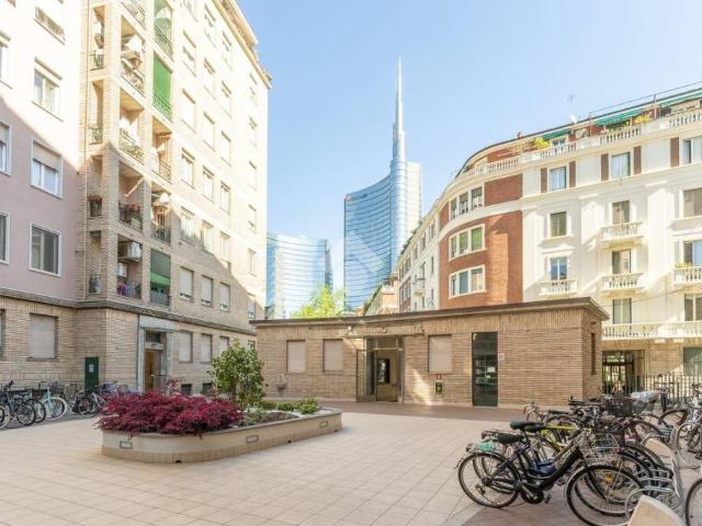 Quadrilocale in affitto a Milano, Garibaldi Corso Como