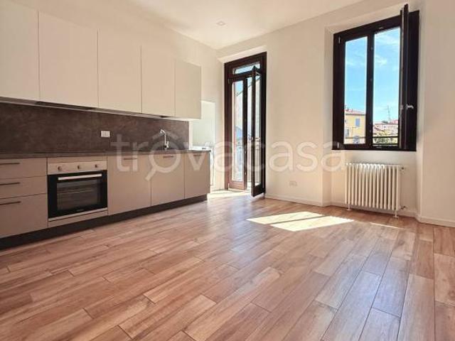 Quadrilocale in affitto a Milano, Morgagni