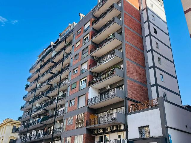Quadrilocale in affitto a Napoli