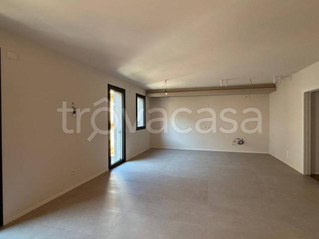 Trilocale in affitto a Bassano del Grappa via Ospedale, 7