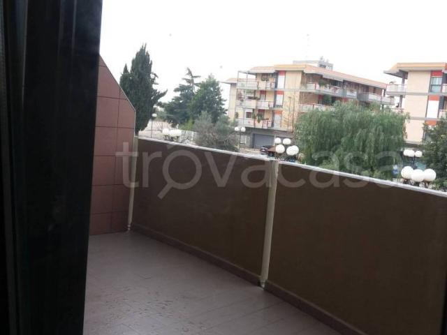 Quadrilocale in affitto a Bitritto piazza Umberto I, 13