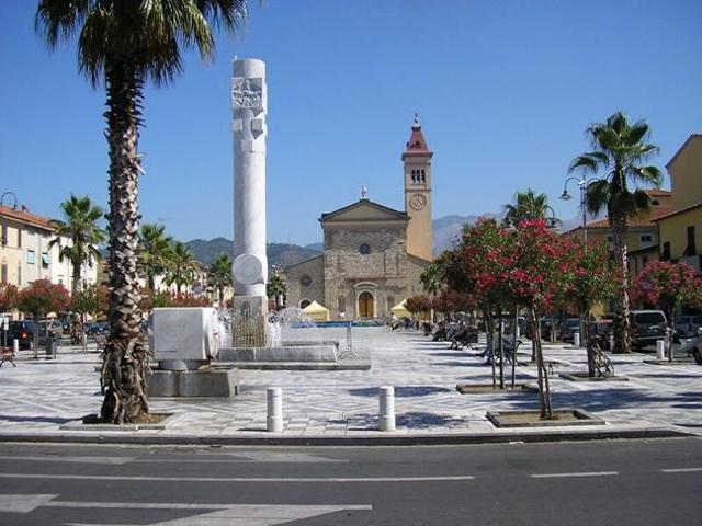 Quadrilocale in affitto a Carrara