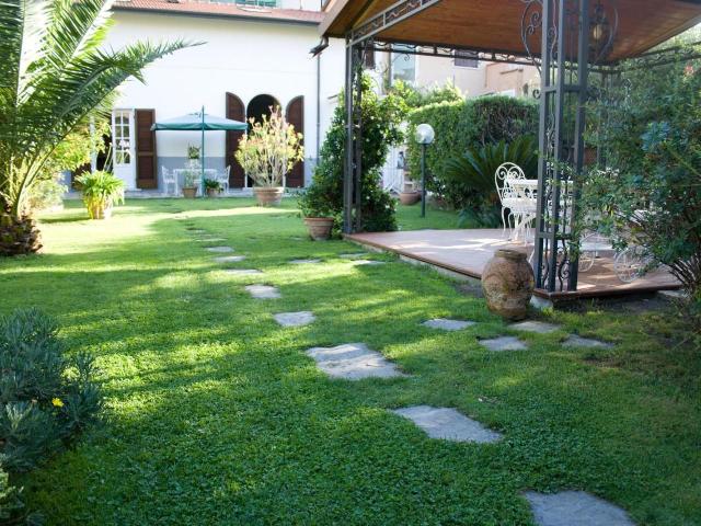 Quadrilocale in affitto a Carrara, case in affitto Carrara