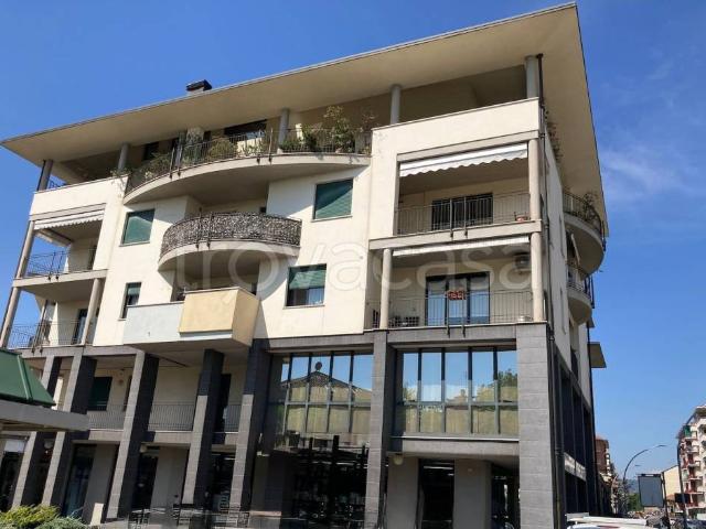 Quadrilocale in affitto a Chieri via Roma, 10