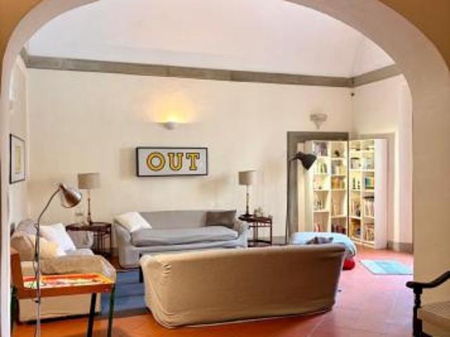 Quadrilocale in affitto a Firenze, Oltrarno