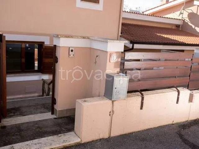 Quadrilocale in affitto a Forano via Rocchette, 13