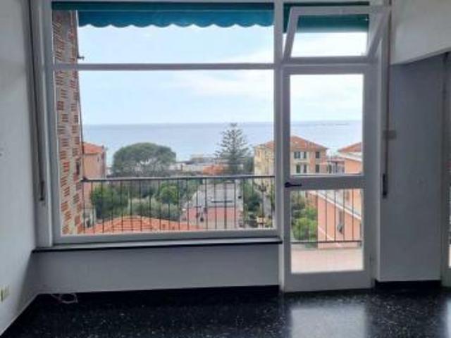Quadrilocale in affitto a Lavagna