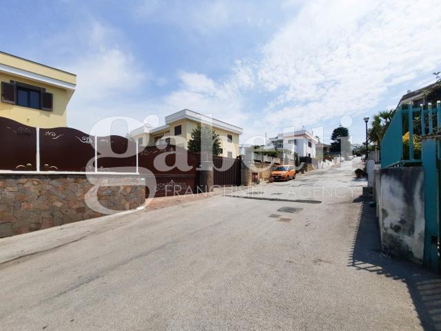 Quadrilocale in affitto a Pozzuoli, case in affitto Pozzuoli