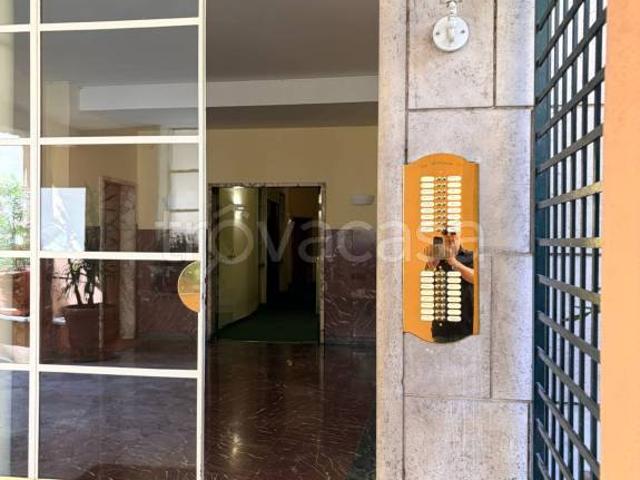 Quadrilocale in affitto a Roma via Archimede, 35, Euclide