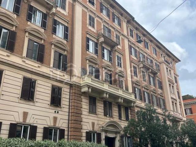 Quadrilocale in affitto a Roma via Basento, Salario Porta Pia