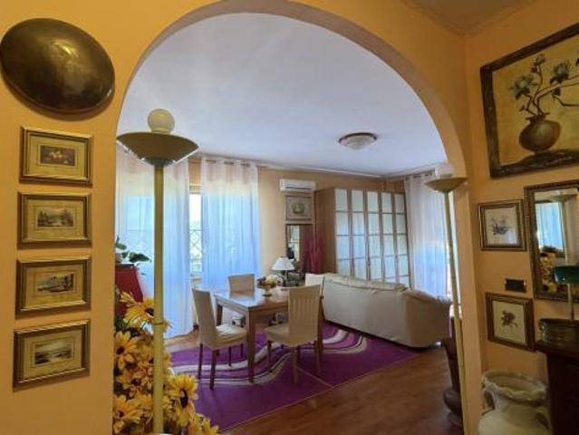 Quadrilocale in affitto a Seravezza