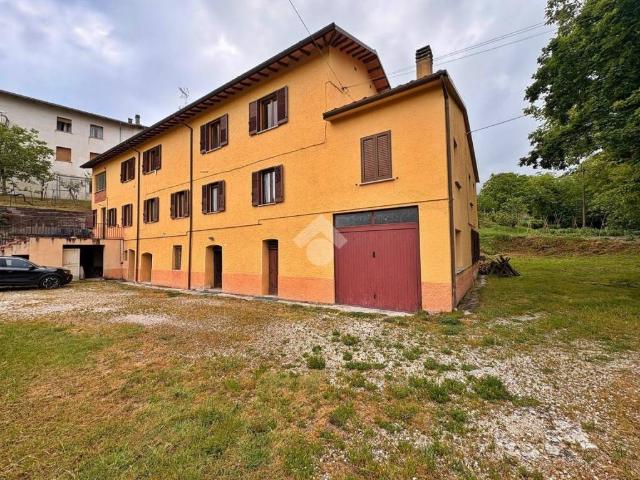 Quadrilocale in affitto a Sigillo