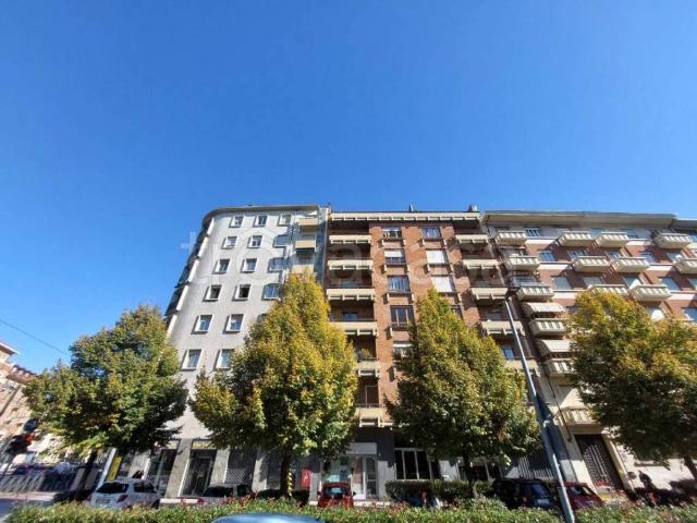Quadrilocale in affitto a Torino corso de Nicola 64, Crocetta