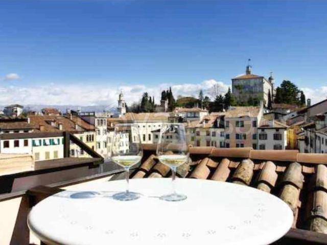 Quadrilocale in affitto a Udine piazza Giacomo Matteotti, Centro Storico
