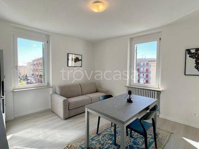 Quadrilocale in affitto a Verona viale Spolverini 19, Borgo Venezia