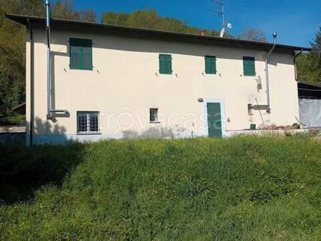 Quadrilocale in affitto a Villafranca in Lunigiana