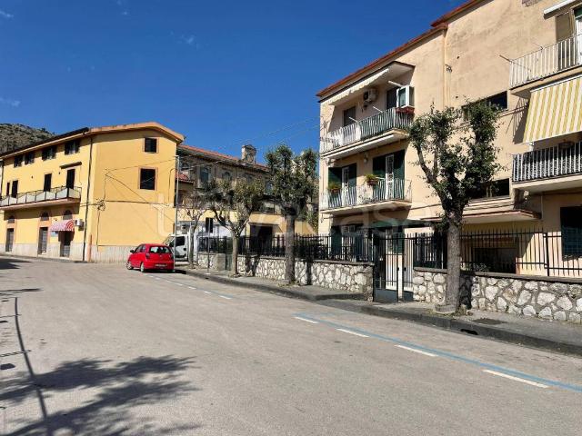 Quadrilocale in vendita a Maddaloni via Piero Gobetti