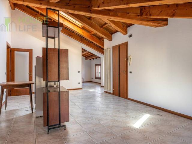 Quadrilocale in vendita a Malo via liston san gaetano