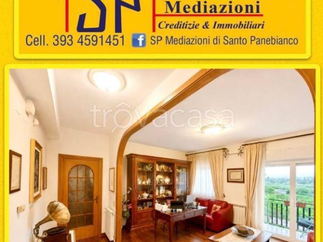 Quadrilocale in vendita a Mascali via Pietralonga