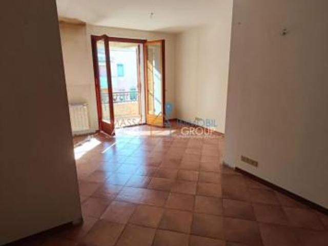 Quadrilocale in vendita a Massa