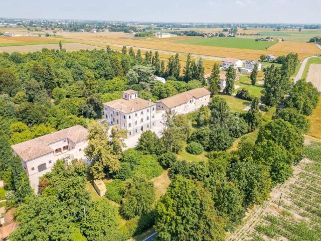 Quadrilocale in vendita a Medolla via Grande, 57