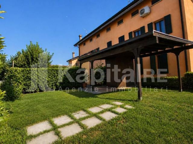 Quadrilocale in vendita a Medicina, Villa Fontana