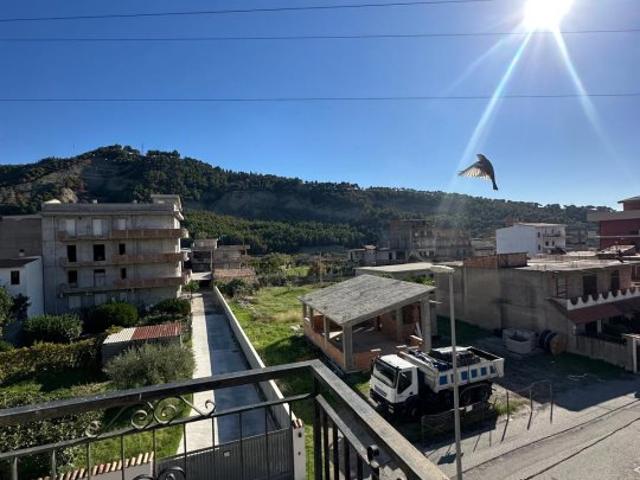 Quadrilocale in vendita a Melito di Porto Salvo