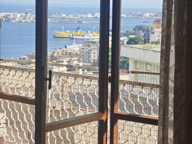 Quadrilocale in vendita a Messina viale dei tigli 22