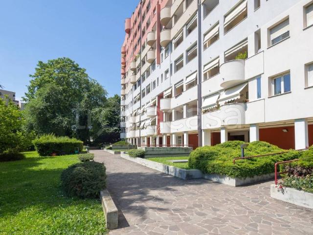 Quadrilocale in vendita a Milano via Antonio Cechov, 15, Gallaratese