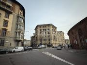 Quadrilocale in vendita a Milano via Enrico Besana, Guastalla