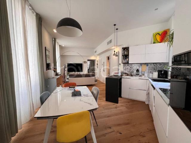 Quadrilocale in vendita a Milano via Lodovico Muratori, 10, Porta Romana Medaglie d'Oro