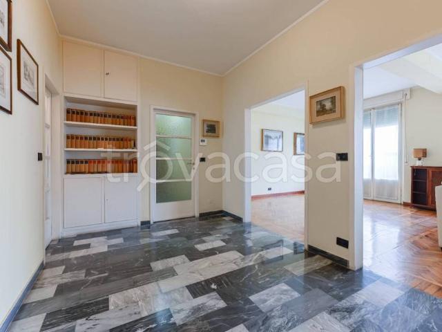 Quadrilocale in vendita a Milano via Mauro Macchi, 70, Centrale