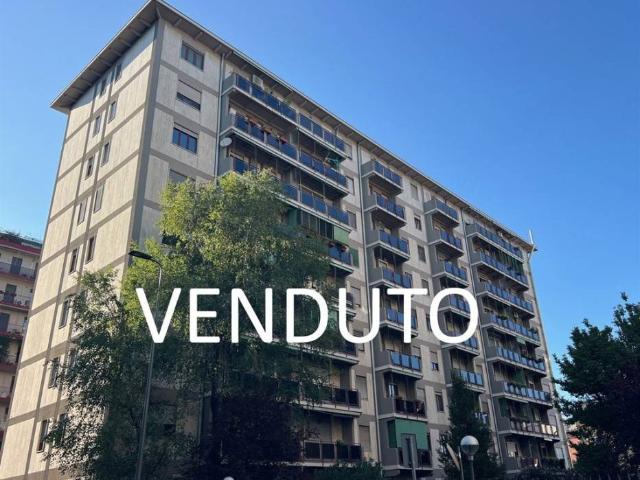 Quadrilocale in vendita a Milano via Ressi, 12, Maggiolina