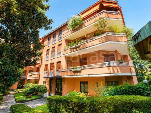 Quadrilocale in vendita a Milano via Tullo Morgagni, 9, Maggiolina