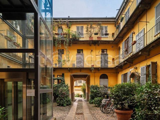 Quadrilocale in vendita a Milano via Vigevano, 9, Navigli Darsena