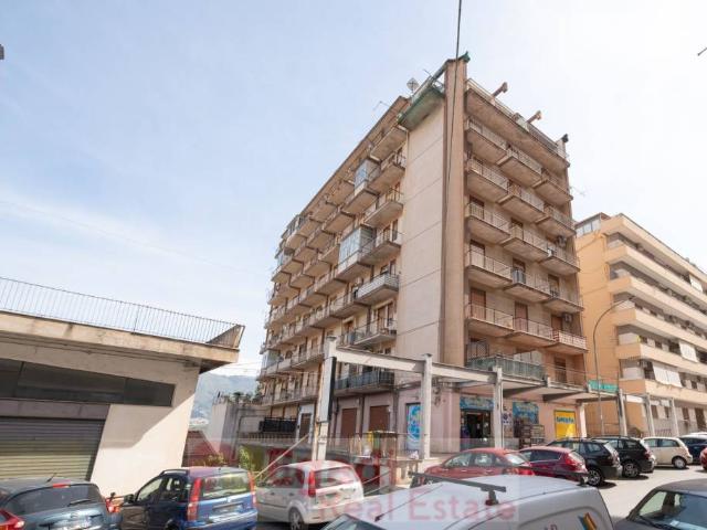 Quadrilocale in vendita a Monreale via della Repubblica