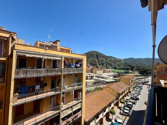Quadrilocale in vendita a Monte Argentario via Guglielmo Marconi, Porto Santo Stefano