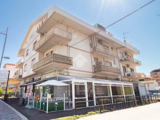 Quadrilocale in vendita a Montesilvano via Muzi, 3