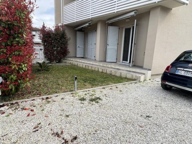 Quadrilocale in vendita a Montignoso