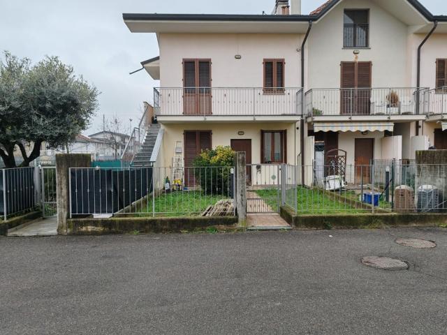 Quadrilocale in vendita a Mornico al Serio